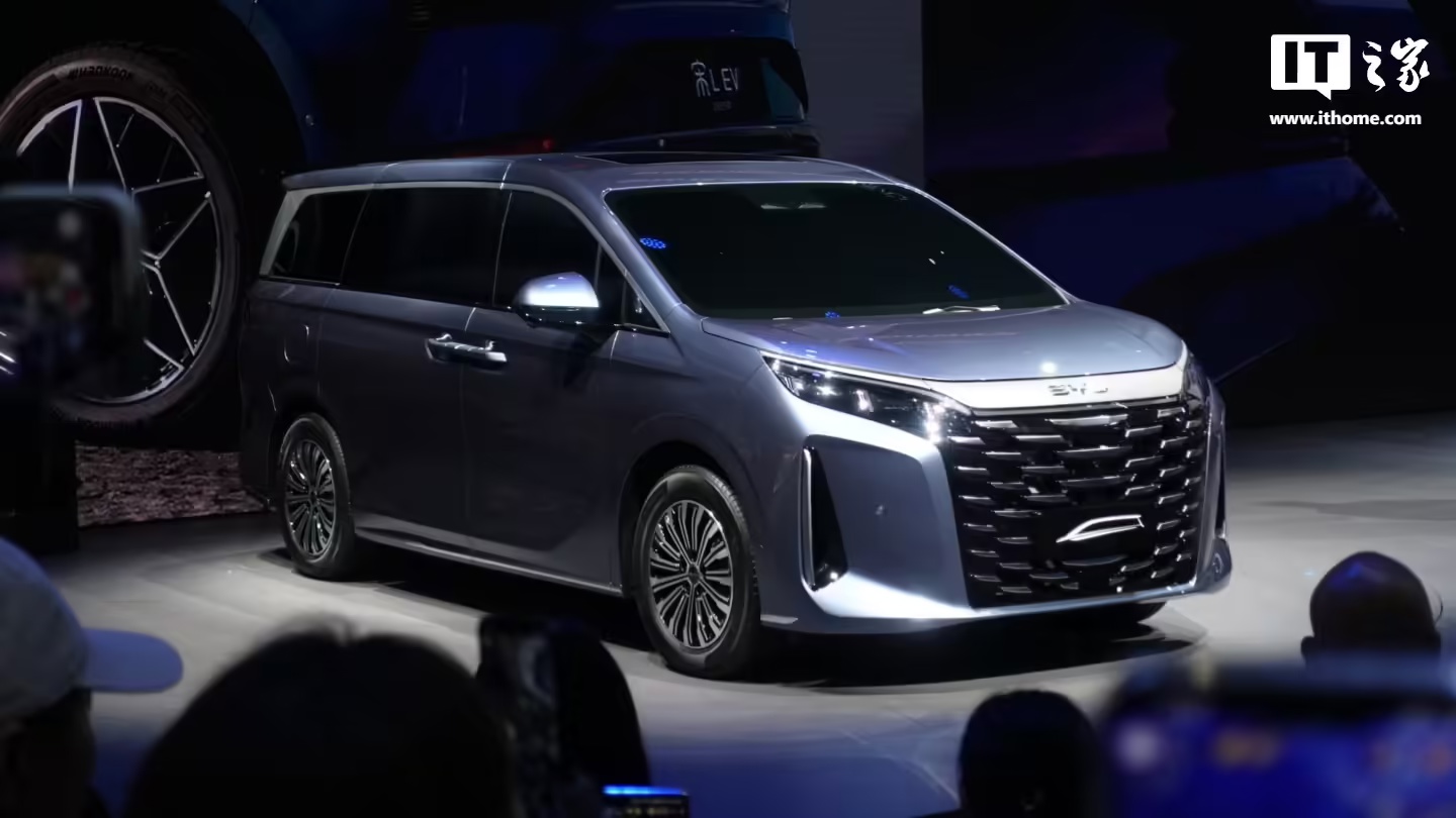 比亚迪官宣“夏”中大型智能旗舰 MPV 形象代言人即将登场