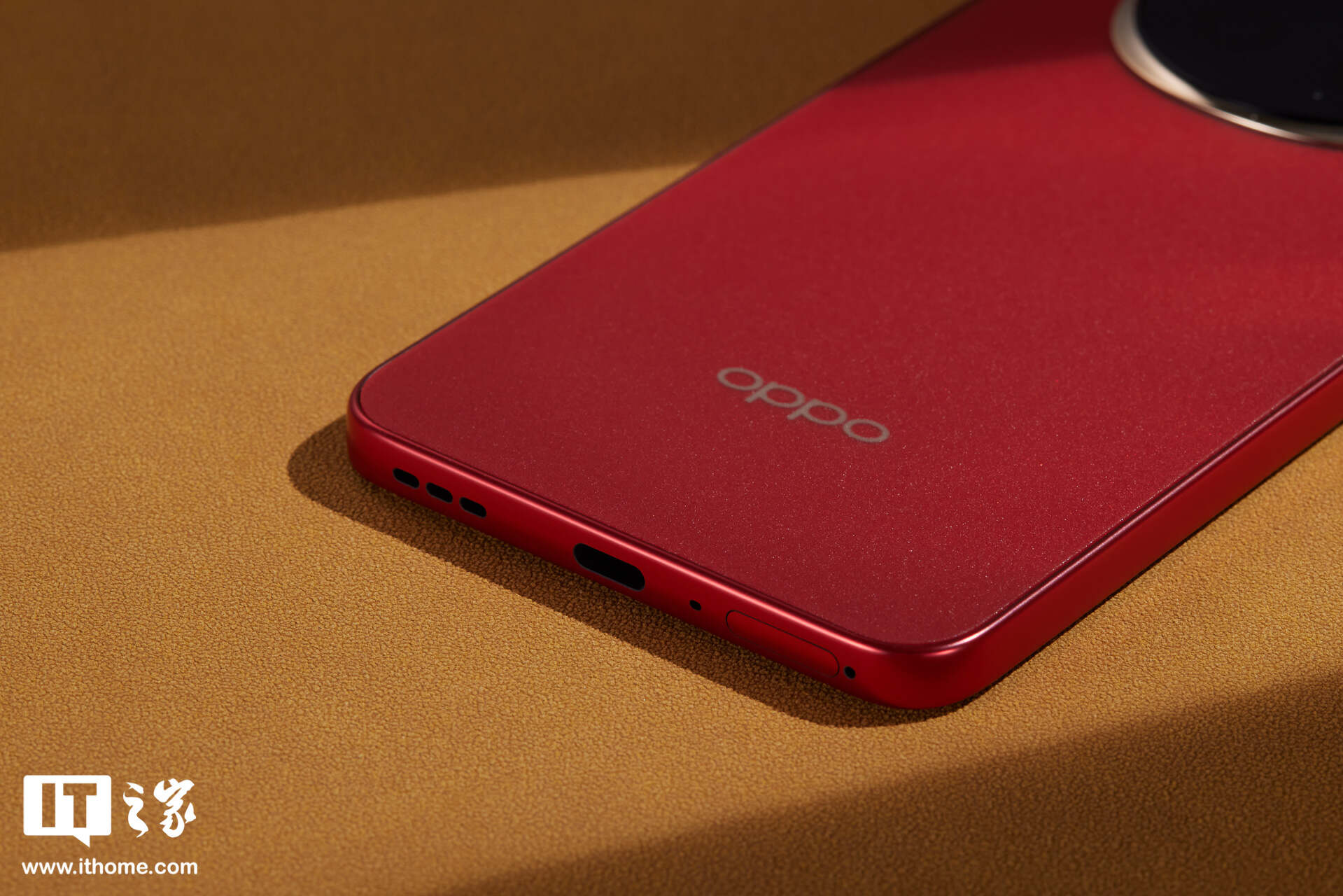 【IT之家图赏】OPPO A5 Pro「新年红」实拍：超防水、超抗摔、超耐用的“新年战神”