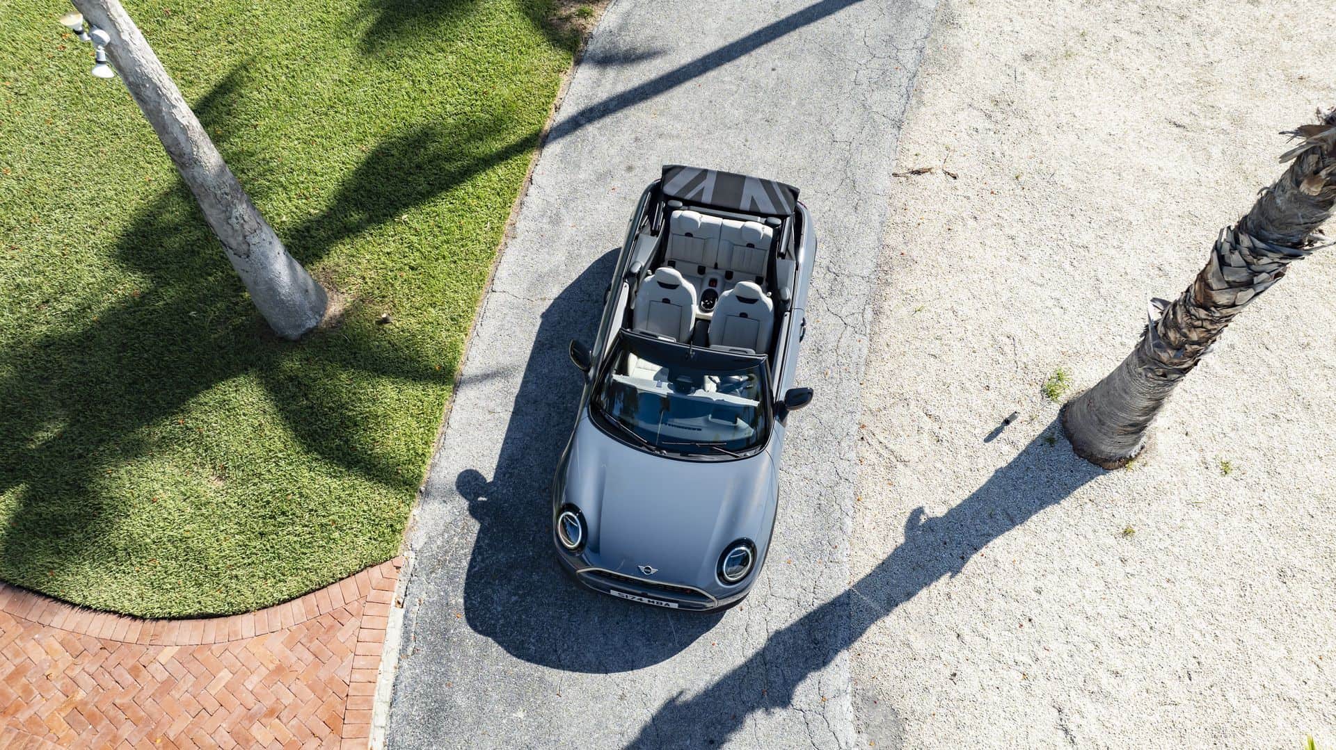 消息称 MINI Cooper 电动敞篷车项目已取消，原计划 2027 年投产