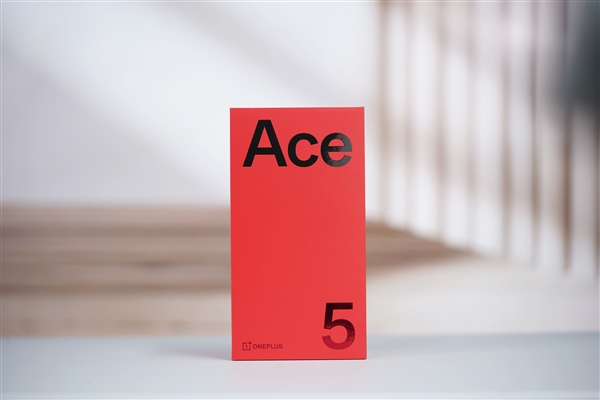 行业顶级1.5K直屏！一加Ace 5图赏