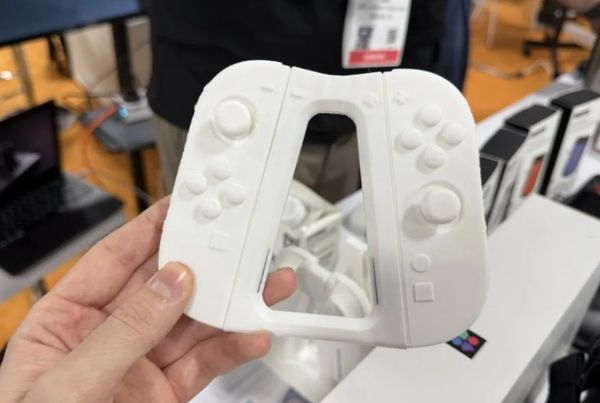 任天堂 Switch 2 掌机机模首秀：新增 USB 端口、磁吸 Joy-Con，8 英寸屏幕
