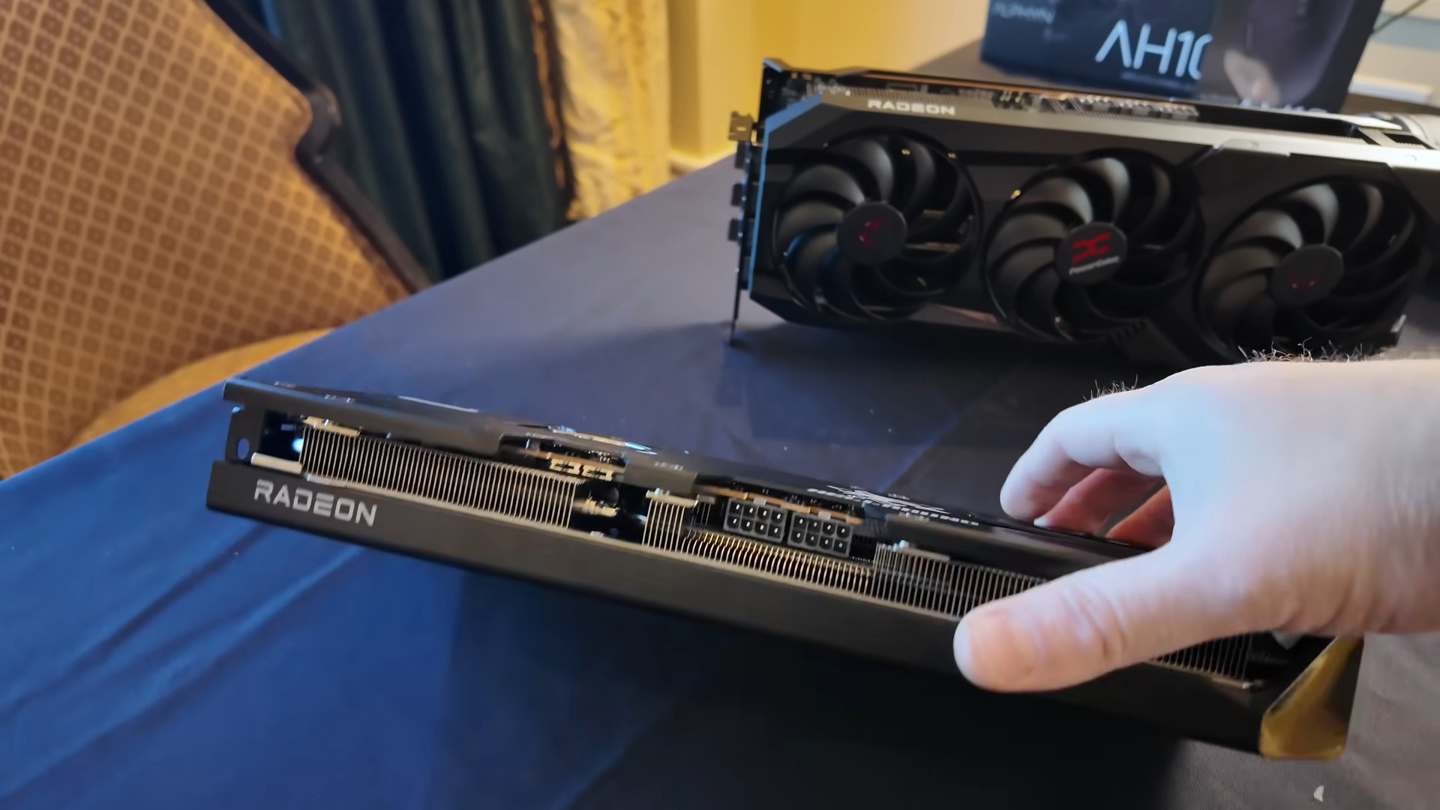 双槽紧凑设计，撼讯全新 Reaper 系列 Radeon RX 9070 XT 显卡亮相
