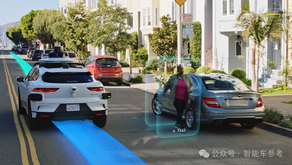 Waymo 出了“科技车祸”：Robotaxi 与机器人街头相撞，沉默一分钟淡定离场