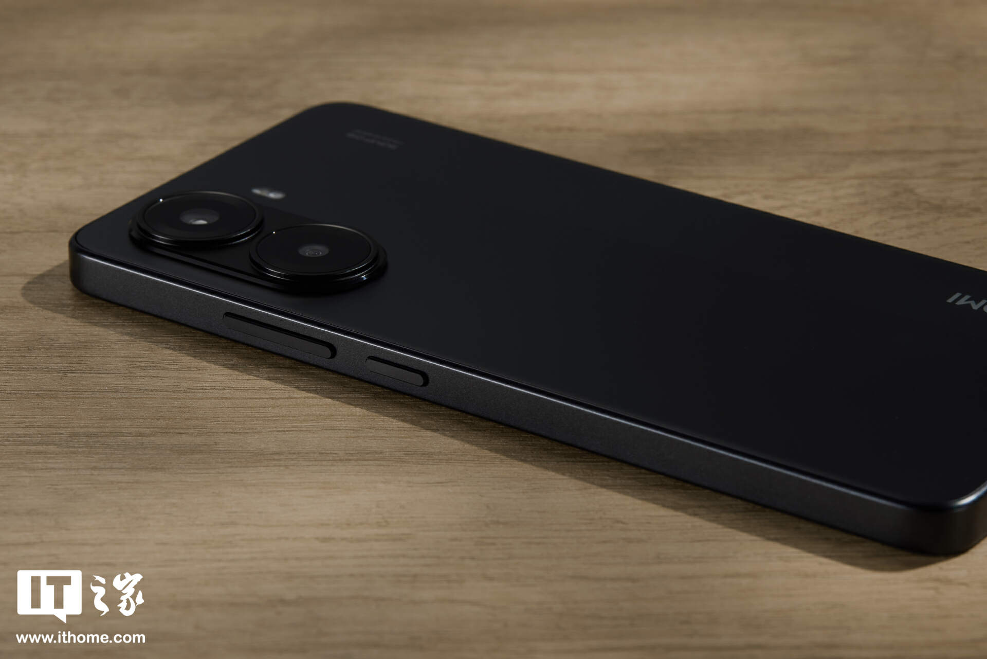 【IT之家评测室】小米 REDMI Turbo 4 上手：首发天玑 8400-Ultra，游戏性能可追旗舰机