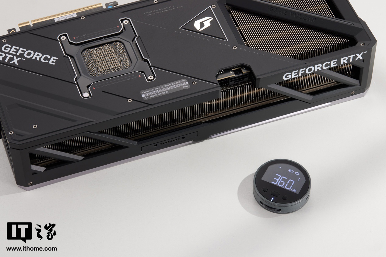 【IT之家评测室】七彩虹 iGame GeForce RTX 5090 D Vulcan OC 32GB 火神显卡评测：游戏玩家的神，DLSS 4 颠覆游戏性能体验