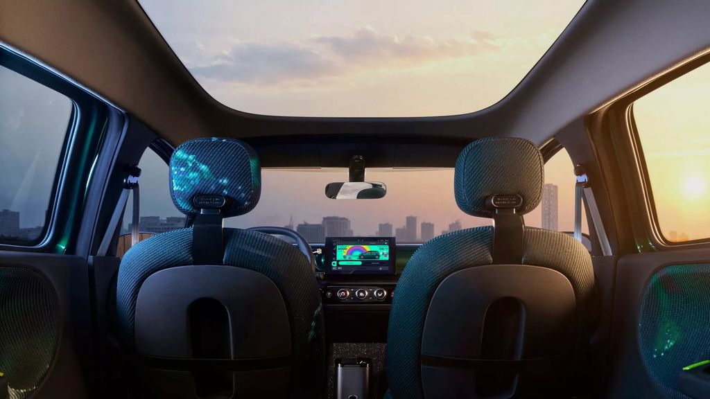 雷诺 Twingo E-Tech 电动概念车官图公布，剑指 2 万欧元市场