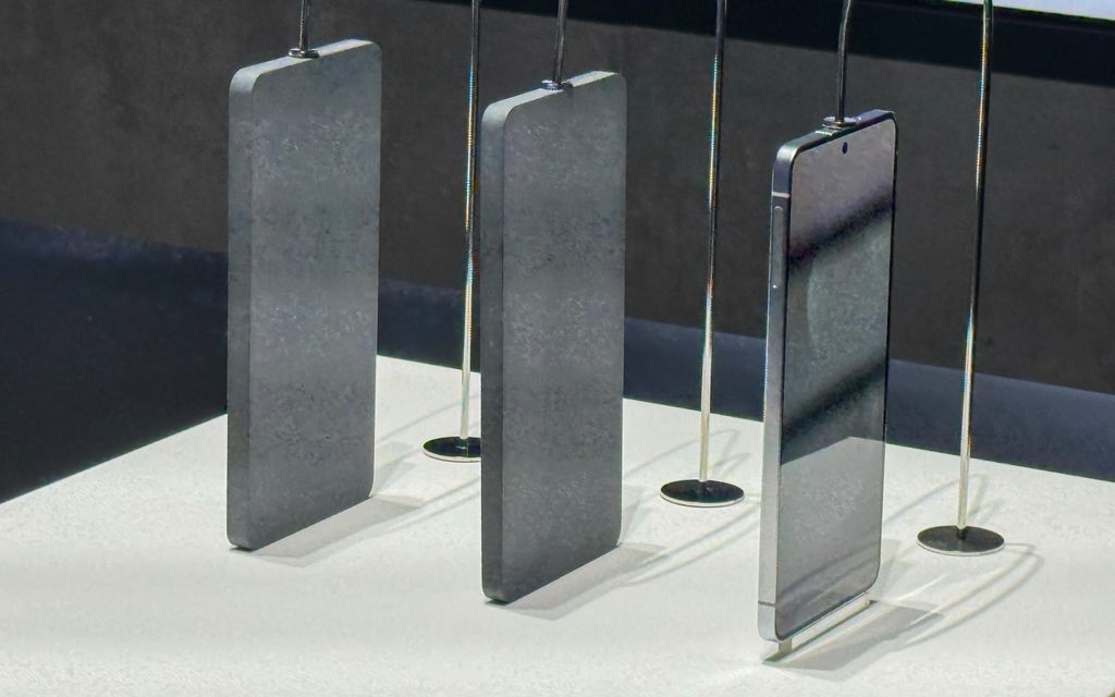 三星最薄旗舰 Galaxy S25 Edge 手机被曝用“减配”版高通骁龙 8 至尊版芯片