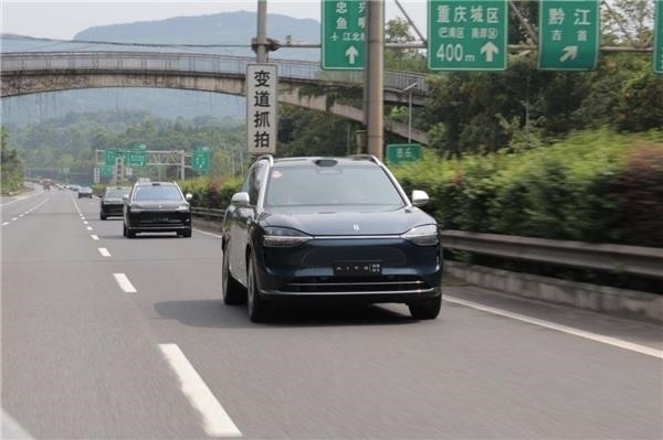 问界门店交付谈工作氛围：个个都很拼 交付岗月入2万