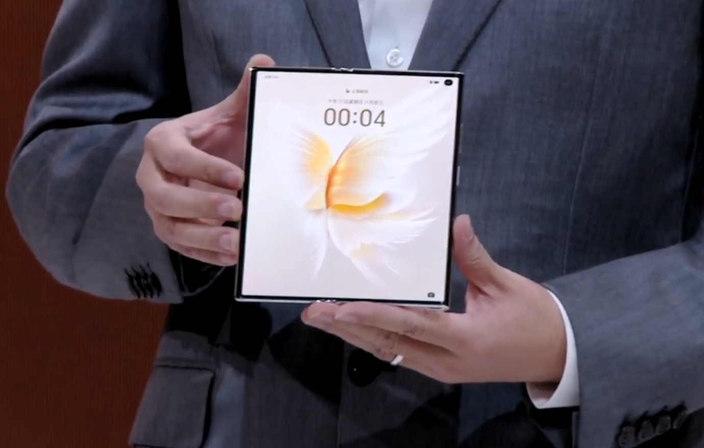 首发 6599 → 4326 元：荣耀 V Purse 钱包折叠屏手机 16+512G 版 3 期免息
