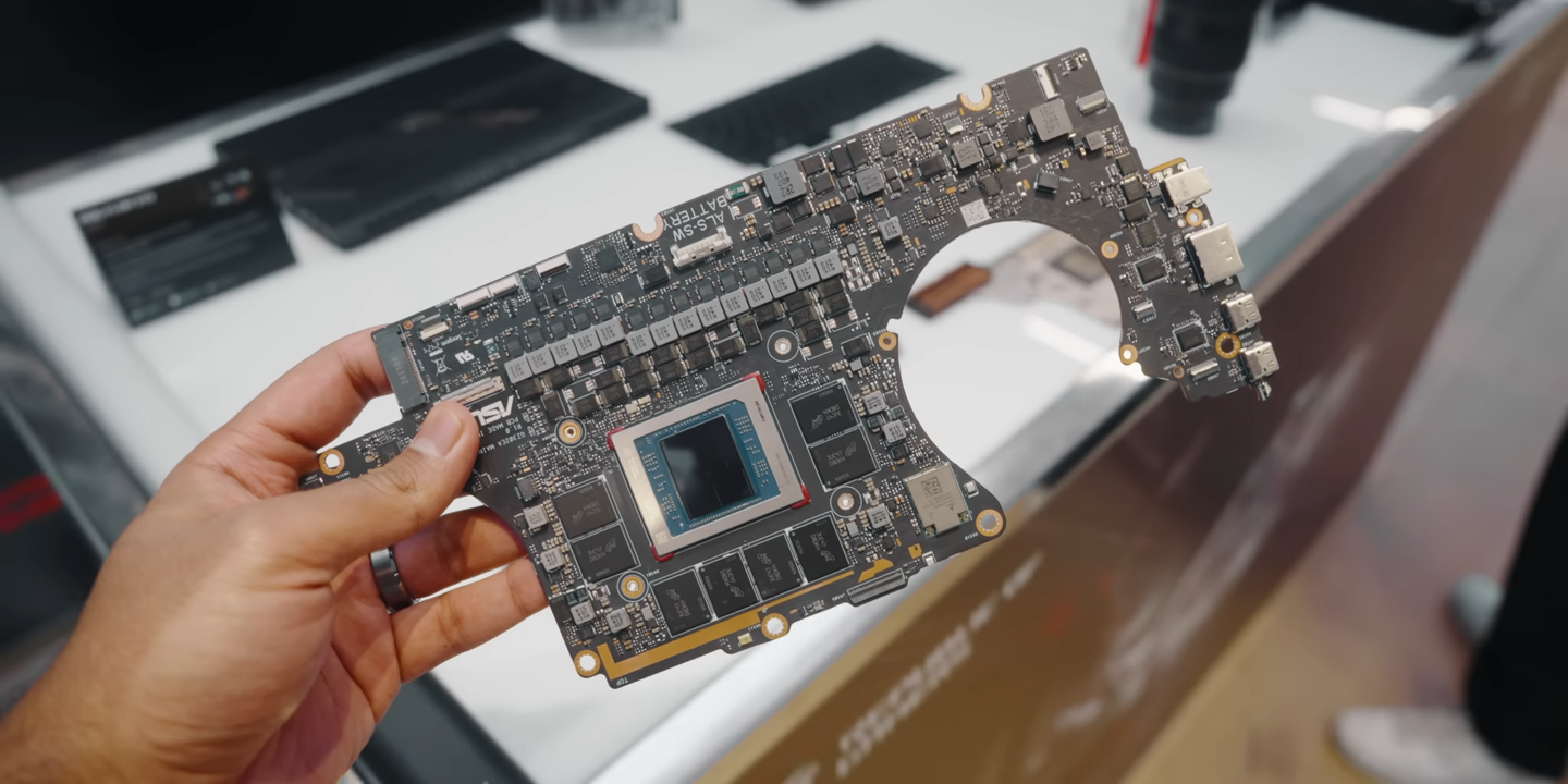 华硕幻 X 2025 性能预览，AMD 锐龙 AI MAX+395 核显同功耗跑分持平 RTX 4070