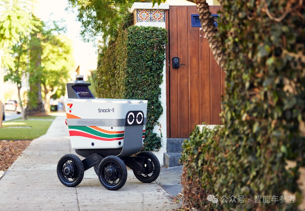 Waymo 出了“科技车祸”：Robotaxi 与机器人街头相撞，沉默一分钟淡定离场