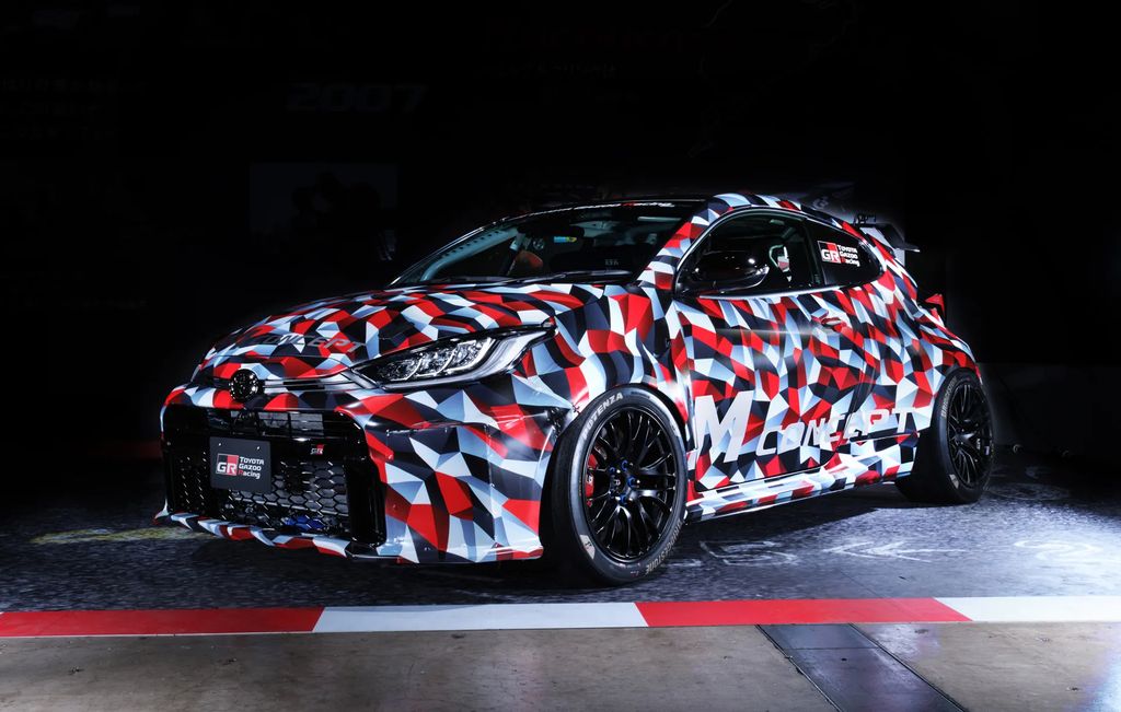 2.0T 中置引擎加持：丰田 GR Yaris M 原型车亮相，引发 MR2 回归猜想