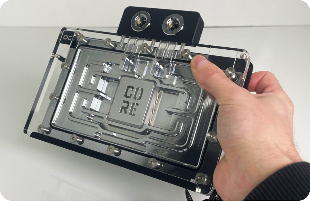 单槽压制 575W 英伟达 RTX 5090，Alphacool 推出新一代显卡分体式水冷头