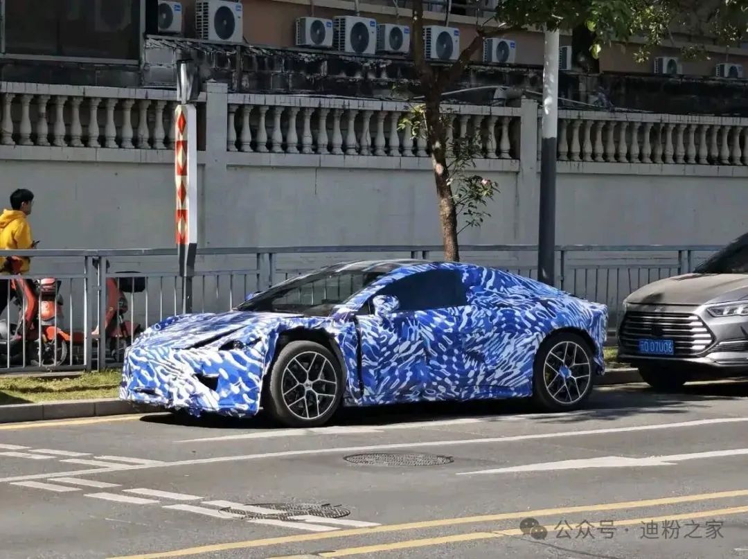 比亚迪全新跑车谍照曝光：有望归属腾势，性能对标保时捷 911
