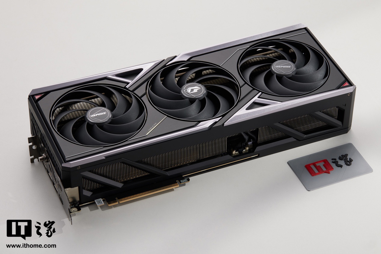【IT之家评测室】七彩虹 iGame GeForce RTX 5090 D Vulcan OC 32GB 火神显卡评测：游戏玩家的神，DLSS 4 颠覆游戏性能体验