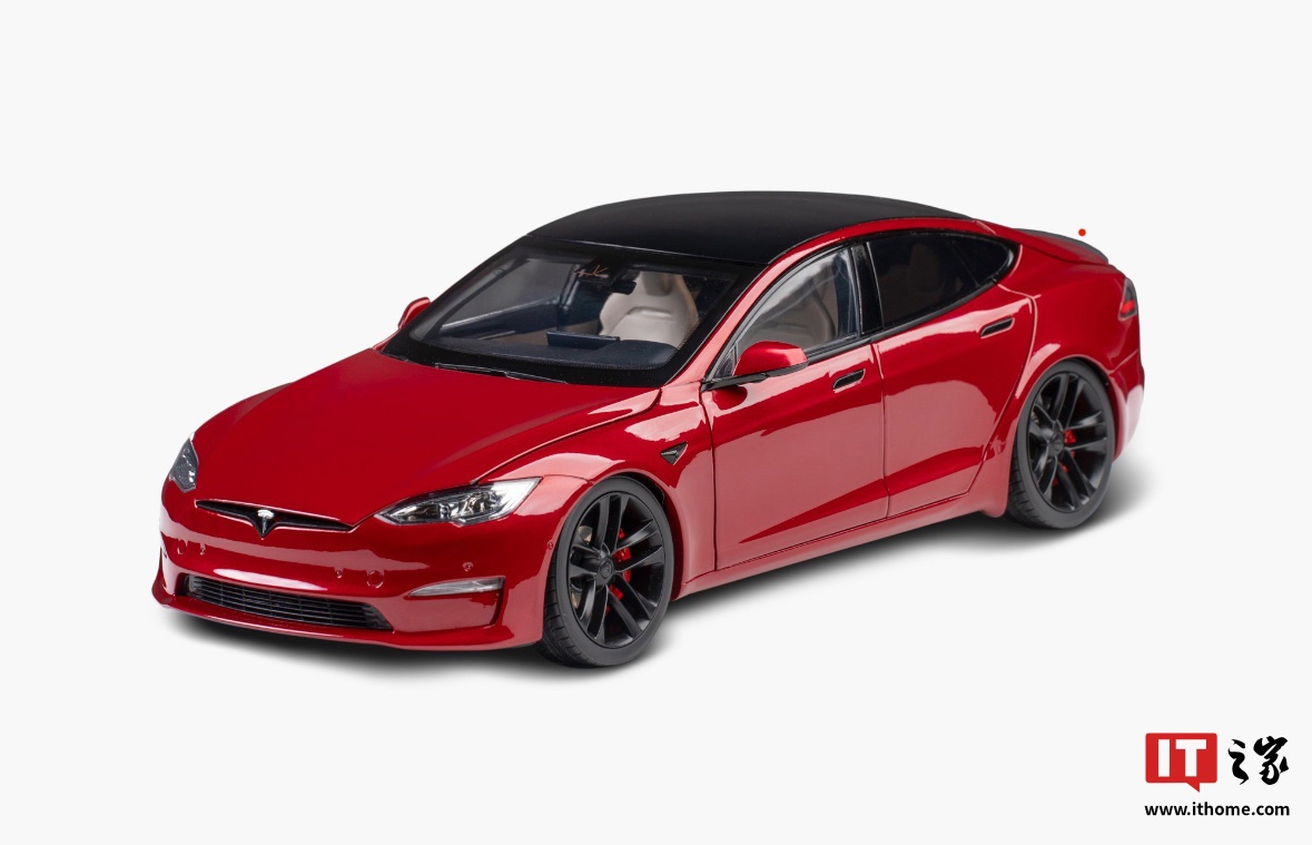 特斯拉中国 2024 款 Model S / X 汽车模型开售：1:18 比例，1499 元