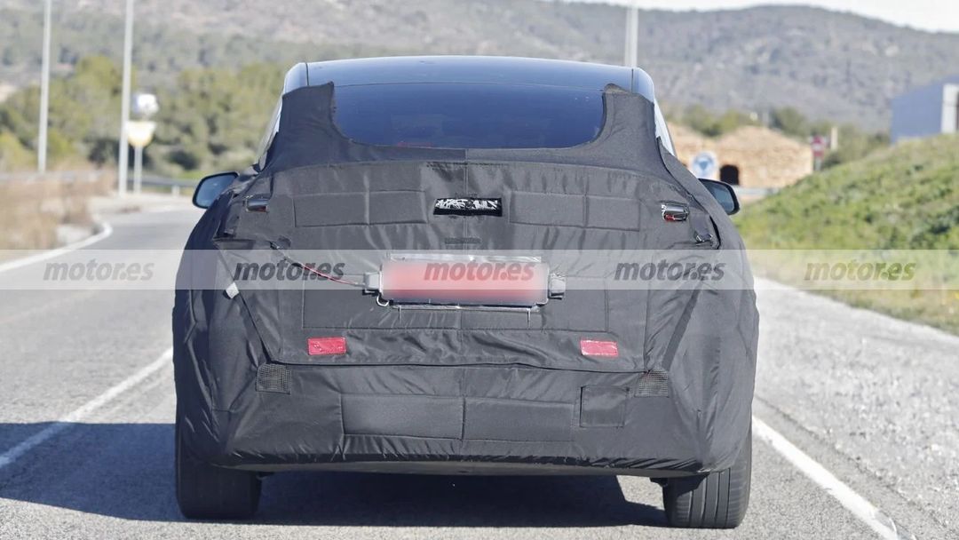 2026 款特斯拉 Model Y 路测图曝光，深度改款堪比换代