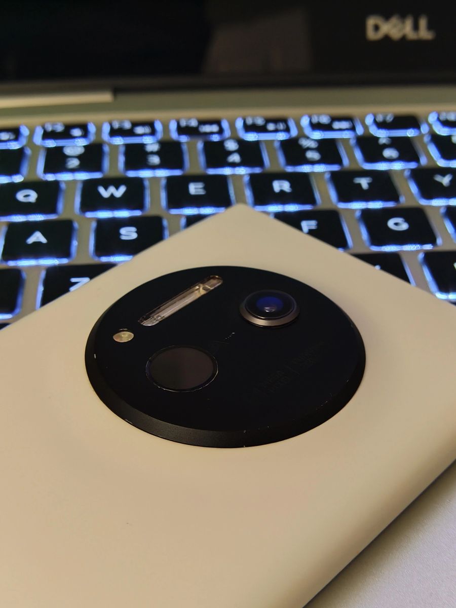 诺基亚 Lumia 1020 换“芯”记：iPhone SE 3“灵魂附体”，适配 iOS 带来新生