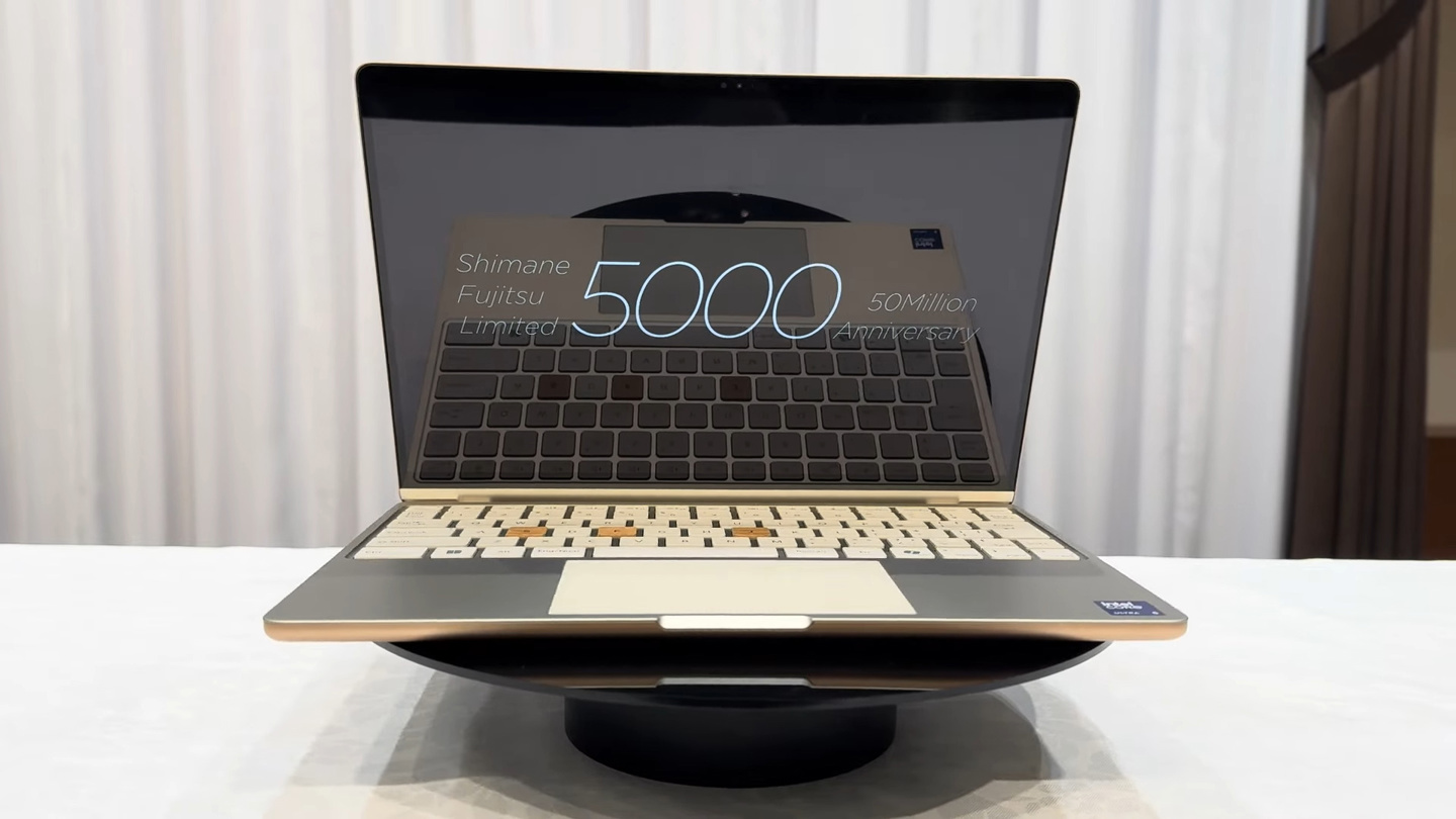 累计 PC 产量突破 5000 万台，岛根富士通推出日本特色组子木艺纪念款笔记本