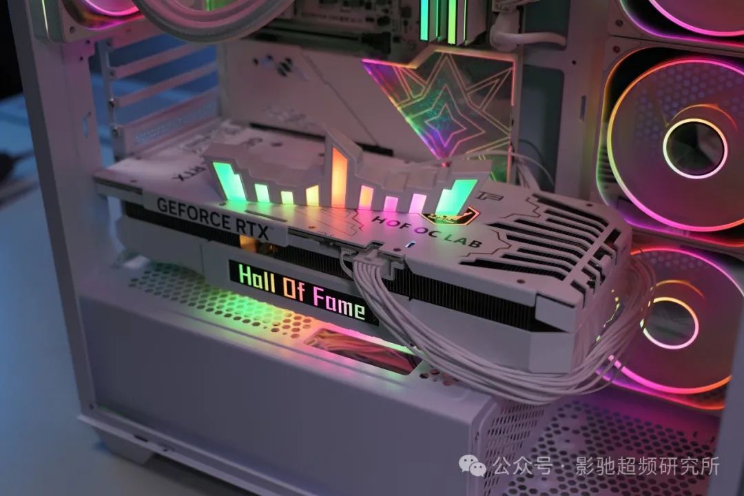 延续可拆“大皇冠”，影驰介绍名人堂 RTX 5080 HOF OC LAB Plus-X 显卡