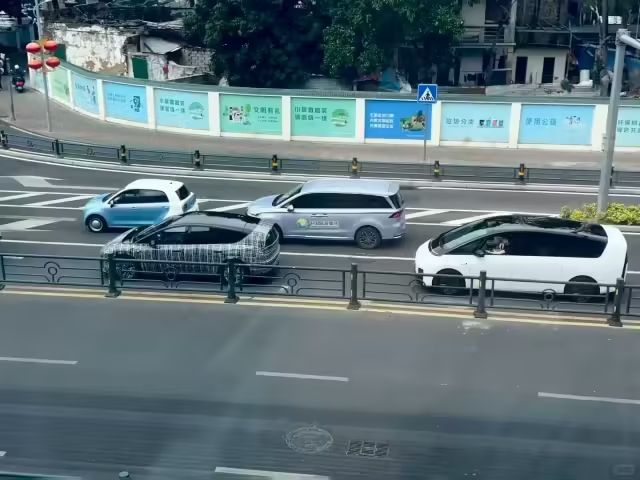 真的听劝！理想 i8 纯电 SUV 亮相，告别“小 MEGA”设计