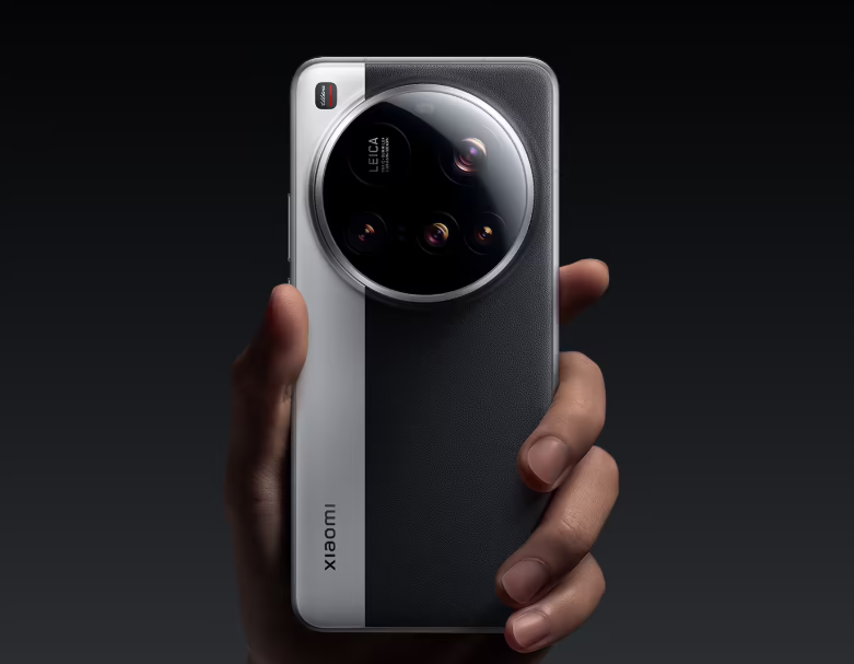 卢伟冰：小米 15 Ultra / SU7 Ultra 将于 3 月 3 日在 2025 MWC 全球首秀