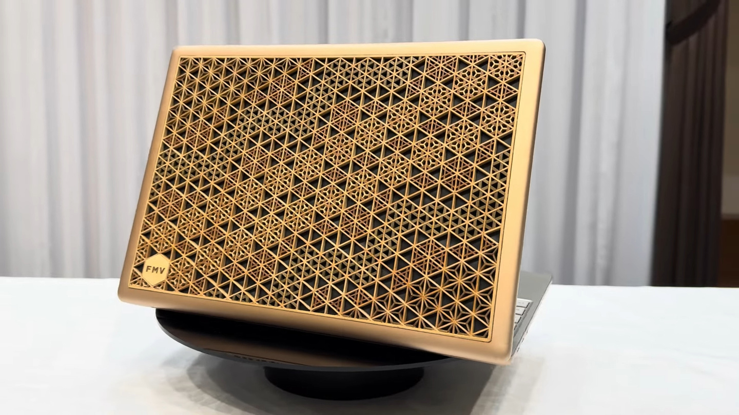 累计 PC 产量突破 5000 万台，岛根富士通推出日本特色组子木艺纪念款笔记本