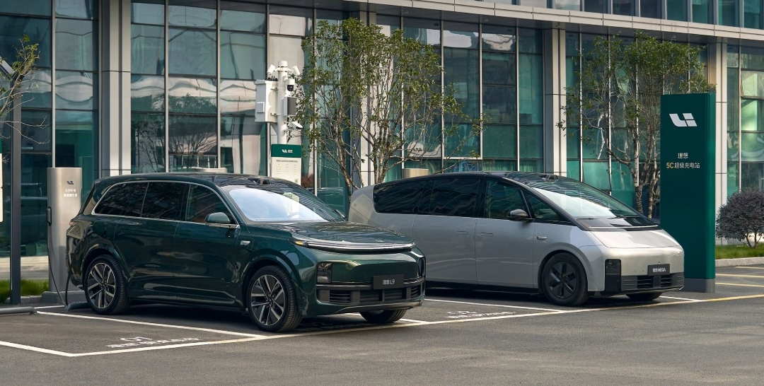 真的听劝！理想 i8 纯电 SUV 亮相，告别“小 MEGA”设计