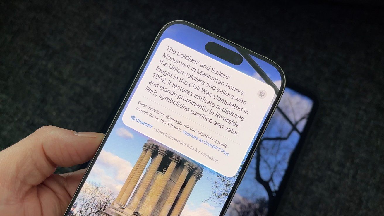 化身生活百事通：初探苹果 iPhone 16 / Pro 视觉智能，拍照识物、颠覆交互