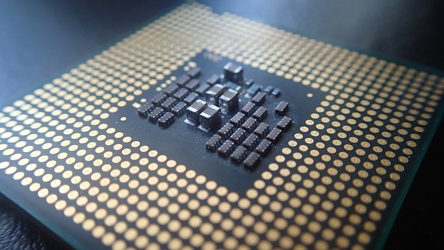 AMD 锐龙 9 9950X3D、英特尔酷睿 Ultra 200HX 处理器被曝分别于 3 月 11 日、12 日解禁