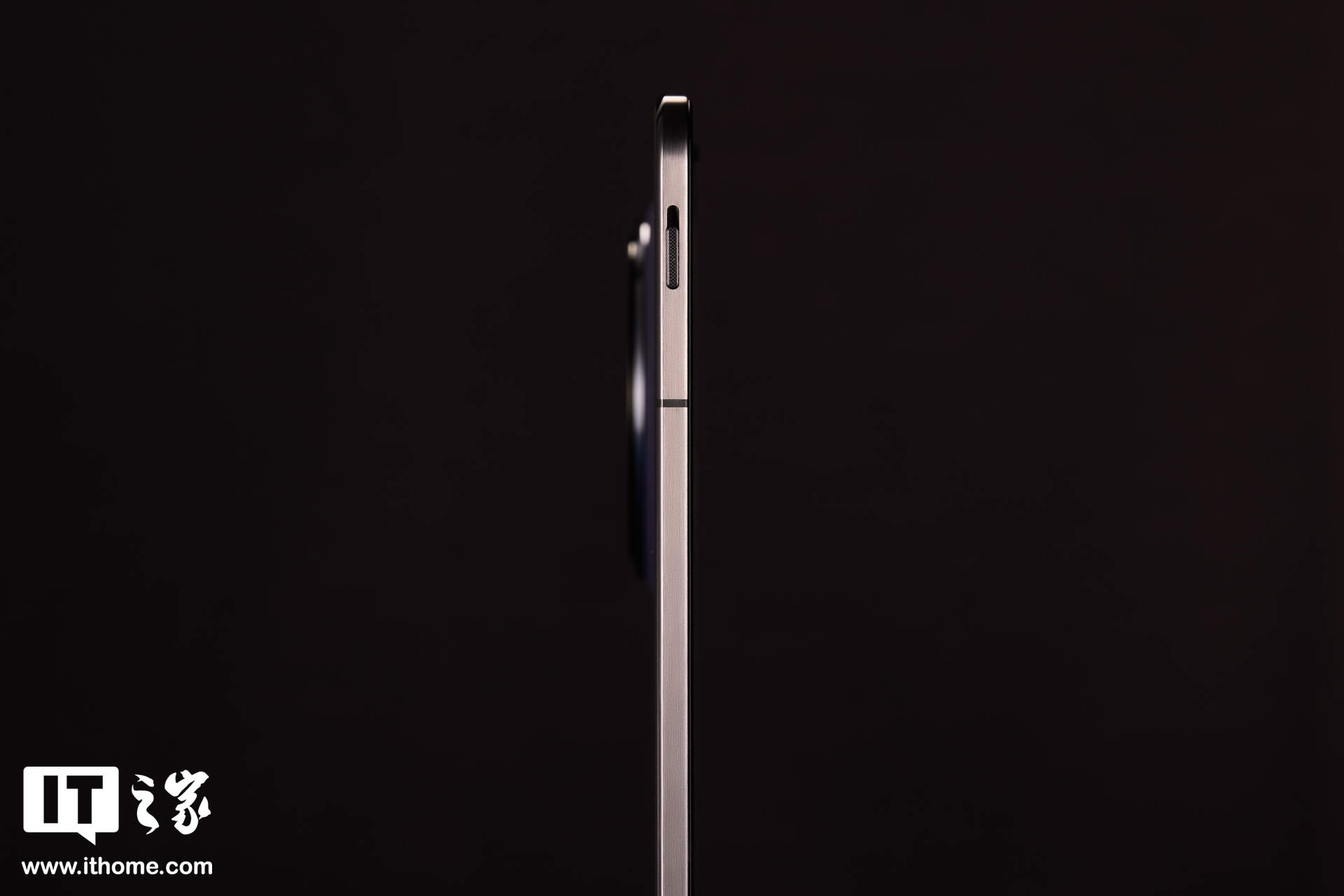 【IT之家评测室】8.93mm，拿下全球最薄折叠旗舰！OPPO Find N5 体验