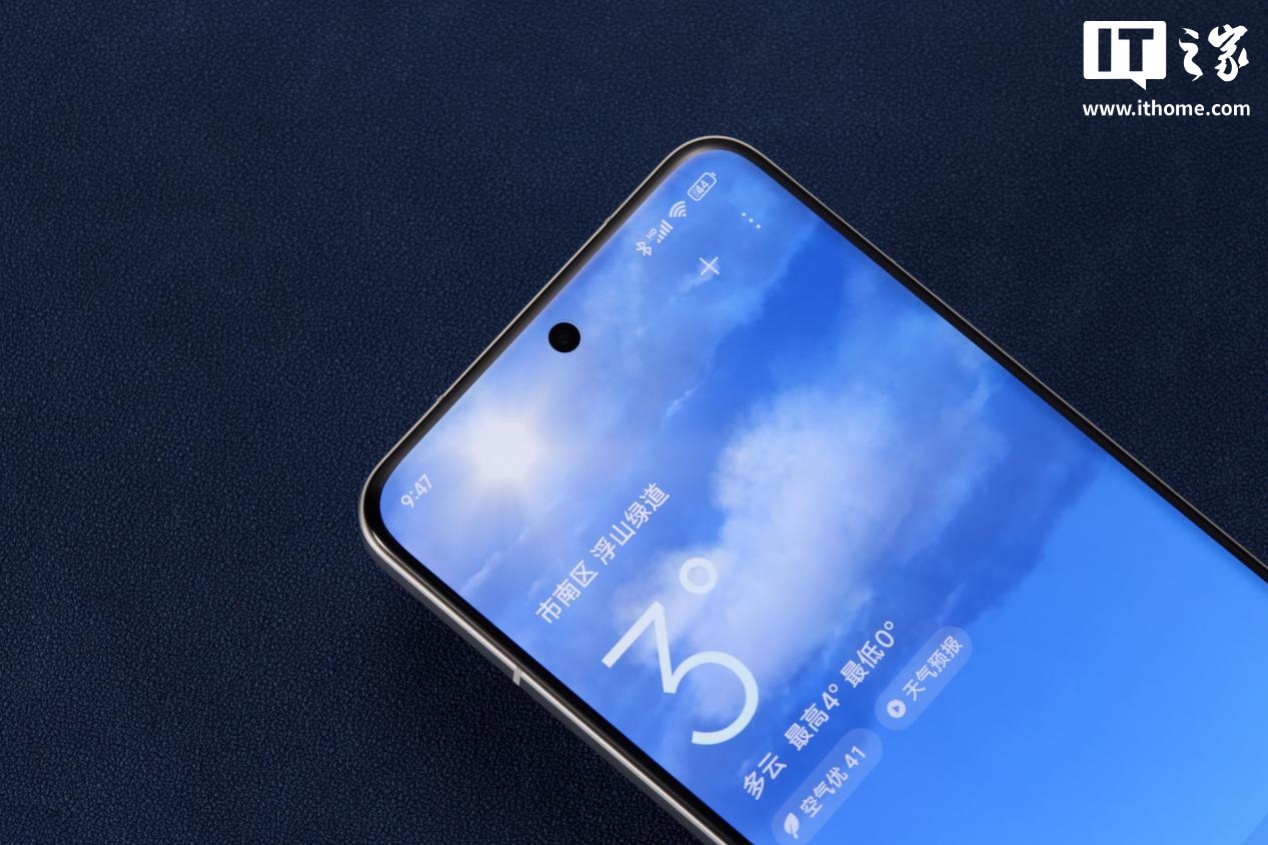 【IT之家开箱】小米 15 Ultra 手机图赏：扑面而来的复古相机感