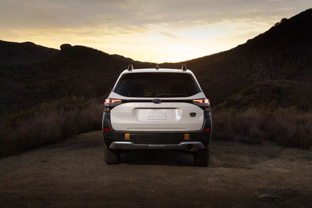 斯巴鲁 FORESTER 森林人混动版和 Wilderness 越野版 SUV 登场