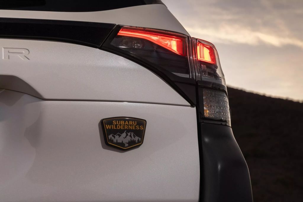 斯巴鲁 FORESTER 森林人混动版和 Wilderness 越野版 SUV 登场