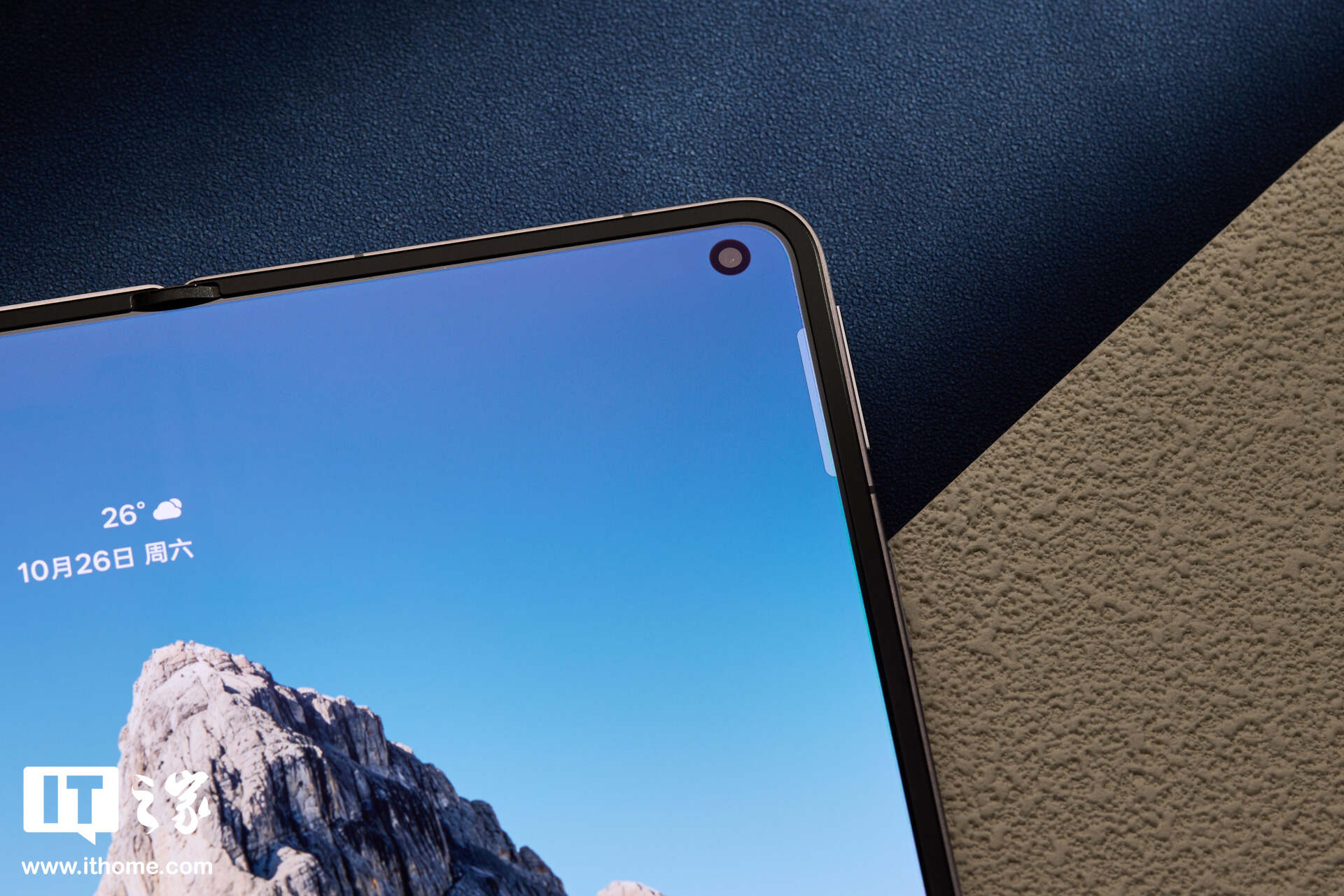 【IT之家评测室】8.93mm，拿下全球最薄折叠旗舰！OPPO Find N5 体验