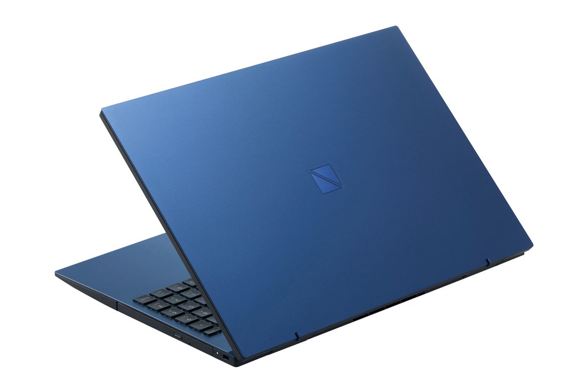 Dynabook 和 NEC 逆潮流，2025 新款笔记本仍坚守配备光驱