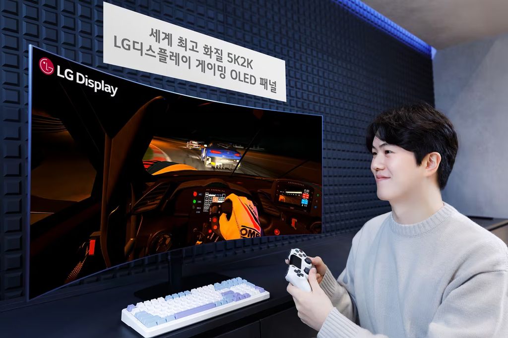 刷新游戏感官：LG 量产 45 英寸 OLED 面板，5120×2160 超高清、峰值亮度 1300 尼特
