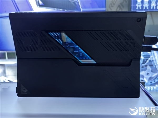 最强二合一本ROG幻X 2025发布时间宣布：独家首发AMD最强锐龙AI Max+ 395