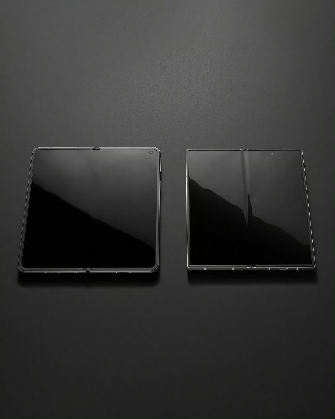 未见明显折痕，OPPO Find N5 折叠屏手机与友商机型熄屏对比图公布