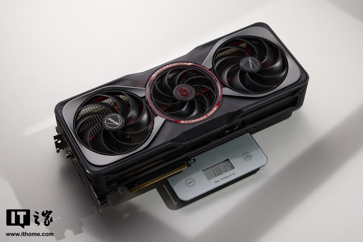 【IT之家评测室】七彩虹 iGame GeForce RTX 5070 Ti Advanced OC 16GB 显卡评测：赛博科幻风设计，轻松驾驭 4K 光追游戏