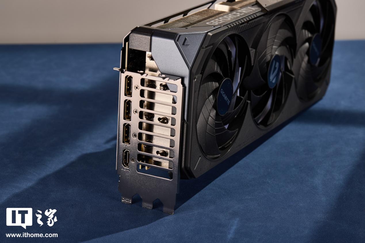 技嘉 GeForce RTX 5080 GAMING OC 16G 显卡上架：DLSS 4 技术加持，9999 元