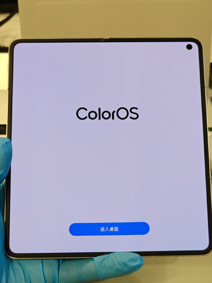 OPPO Find N5 折叠屏真机细节图公布，配备三段式静音键