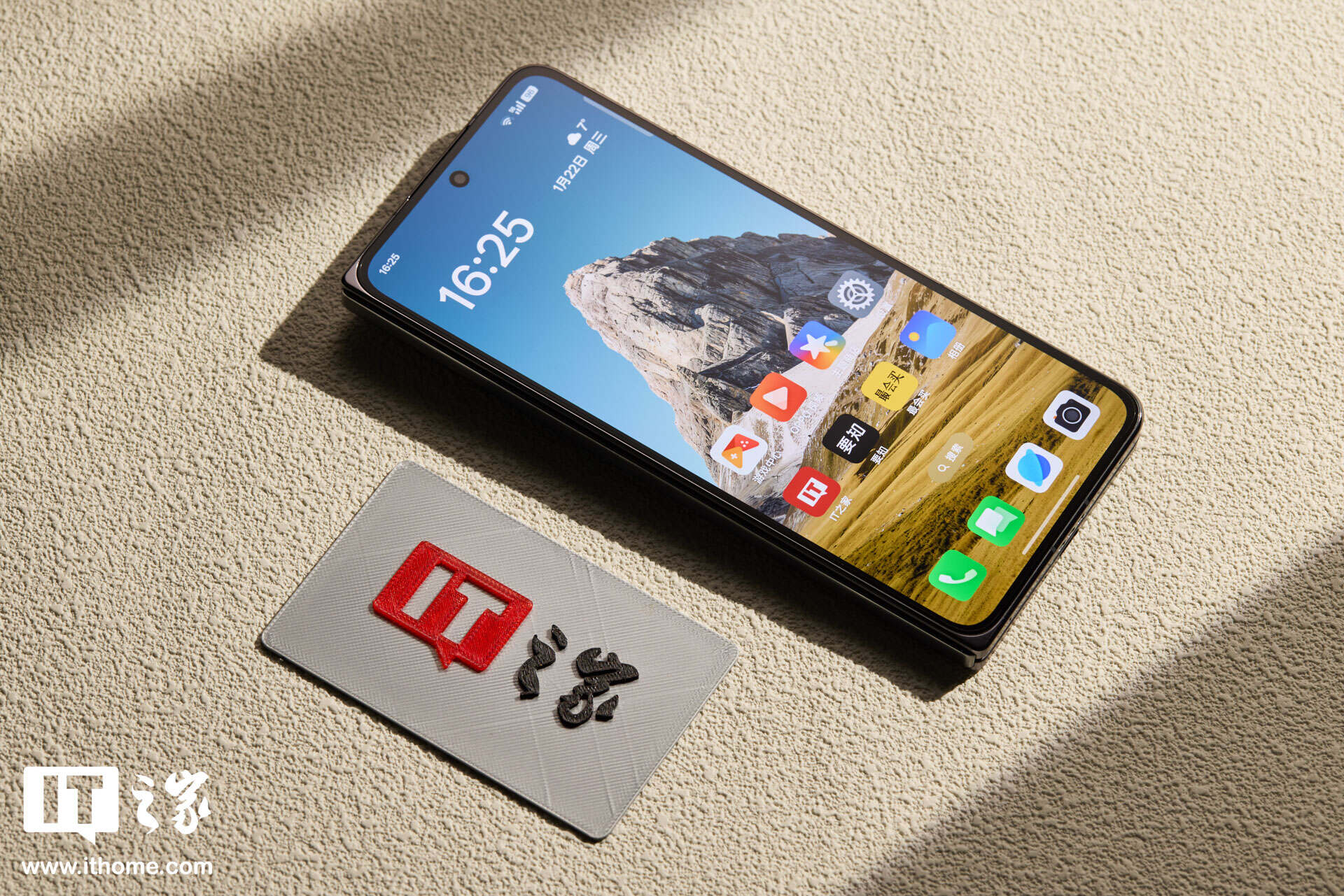 【IT之家评测室】8.93mm，拿下全球最薄折叠旗舰！OPPO Find N5 体验