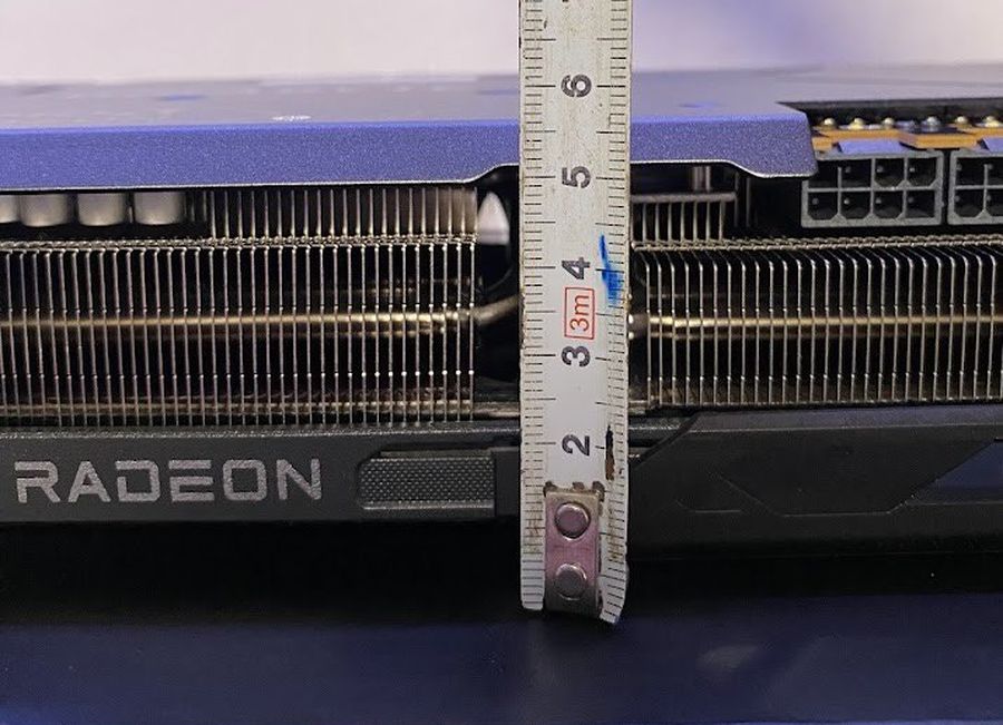 AMD Radeon RX 9070 XT 显卡曝光，确认 64 个 RDNA 4 计算单元