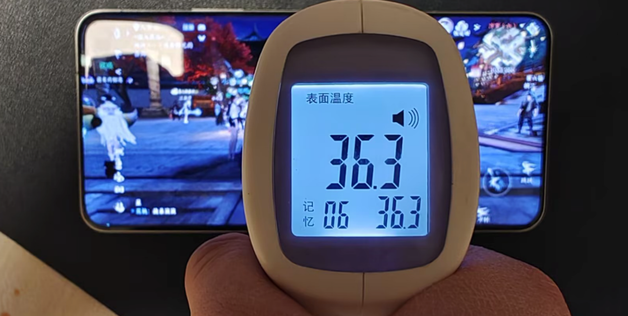 【IT之家评测室】小米 15 Ultra 手机体验：口袋里的“大三元”，主打一个纯粹