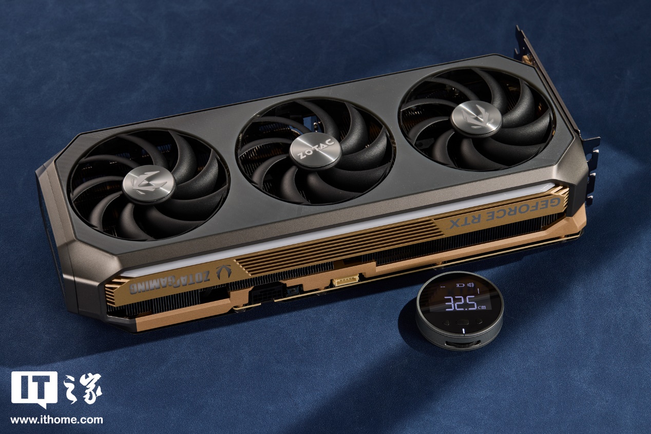 【IT之家开箱】索泰 GeForce RTX 5070 Ti 16GB AMP EXTREME INFINITY 显卡图赏：黑金性能战神，延续无限镜设计