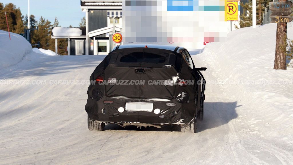 707 马力：捷尼赛思 GV60 Magma 高性能 SUV 路测图首曝