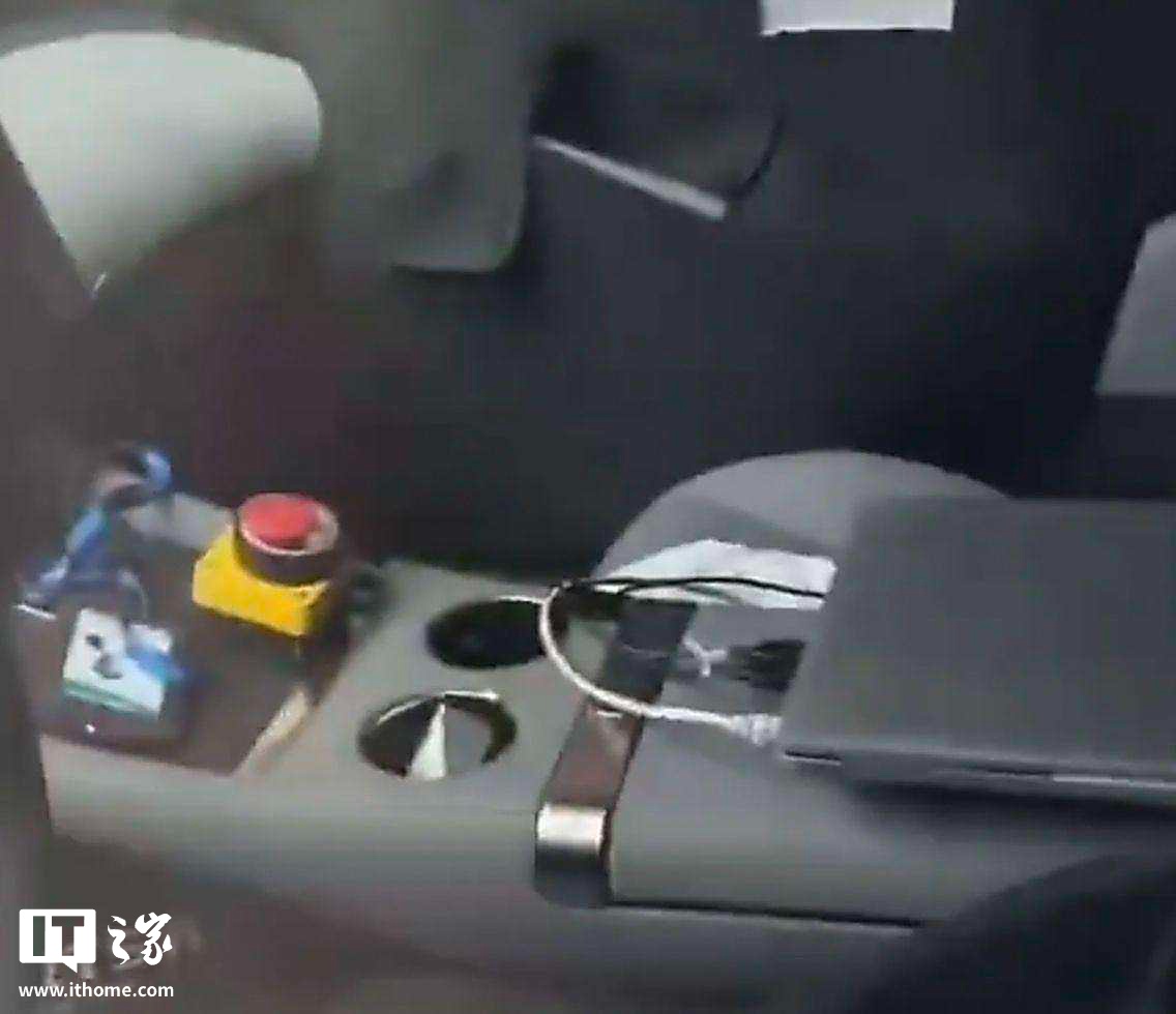 小米 YU7 高清实车特写照片曝光：风道数量众多，运动氛围拉满
