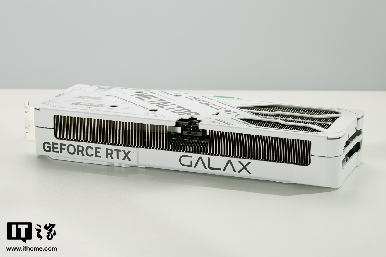 【IT之家评测室】影驰 GeForce RTX 5070 Ti 金属大师白金版 OC 显卡评测：新一代 4K 游戏甜品卡