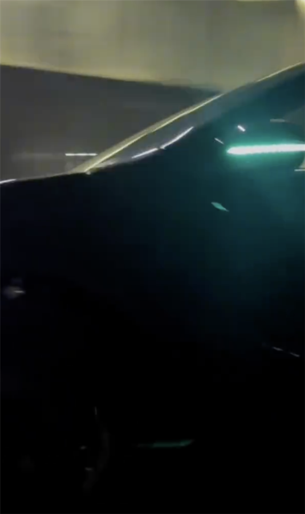 新款小鹏G6道路测试曝光：亮起智驾“小蓝灯”